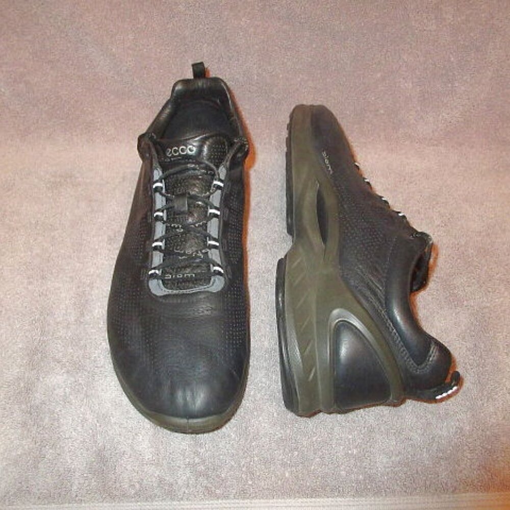 Ecco Biom YAK Leather Sneakers Men's Size 10 Comfort Walking Hiking Shoe Black